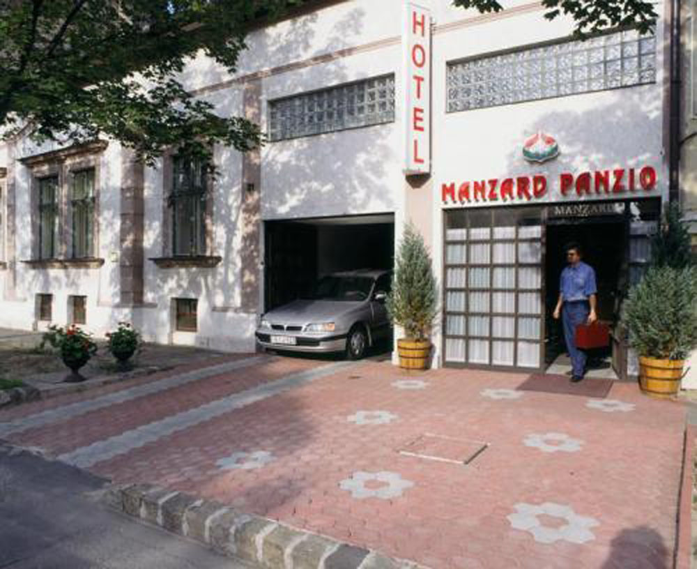 فندق مانزارد بانزيو